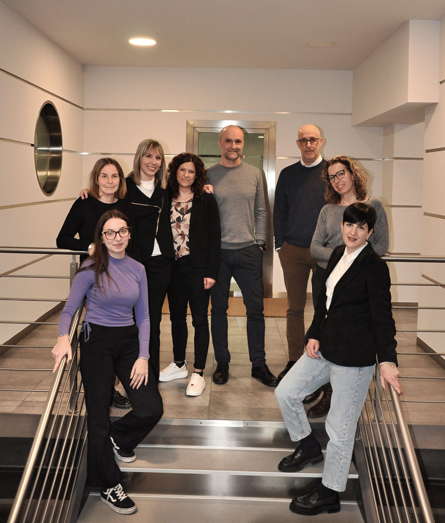 http://lanaro-associati.it/wp-content/uploads/2025/04/team-studio-lanaro-zane-3.jpg